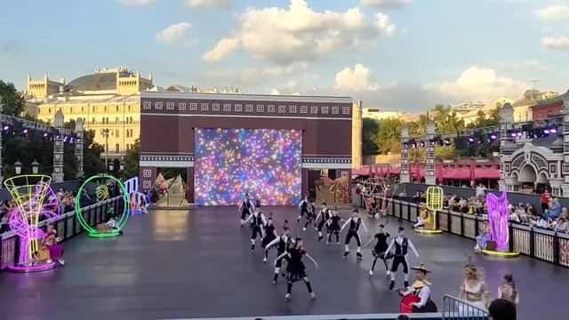 Спектакль на Роликах. Композиторы Детям. Площадка Московские Сезоны. смотреть онлайн
