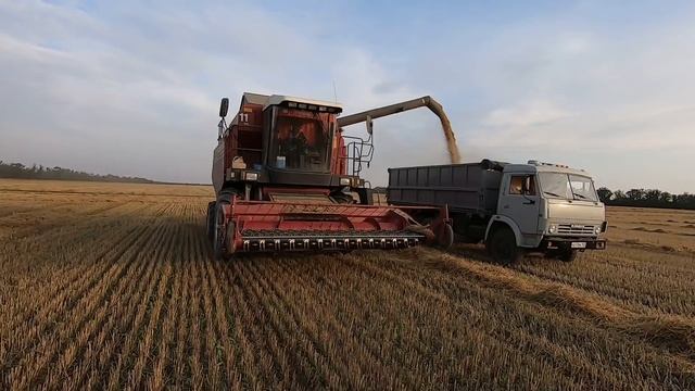 Комбайны на которых мы работаем!!!