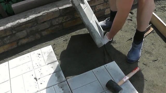 Укладка тротуарной плитки. смотреть онлайн