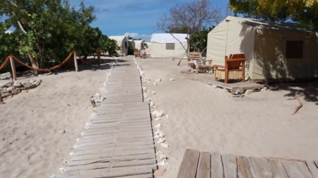 BAHIA DE LAS AGUILAS THE BEST BEACH IN THE WORLD смотреть онлайн
