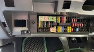 Не работает прикуриватель на Шкоде Рапид , что делать?