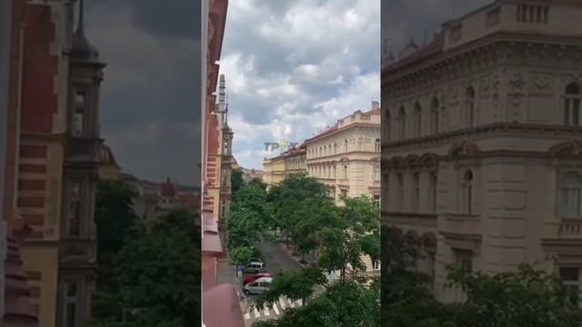 Воздушная тревога в Париже смотреть онлайн