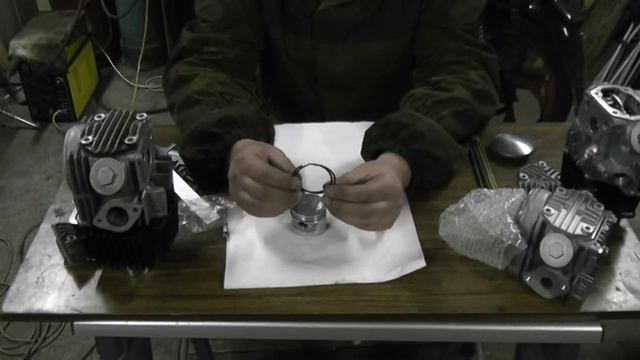Мопед АльфА установка колец на поршень смотреть онлайн
