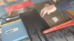 Облицовка керамогранитом лестницы в частном доме .