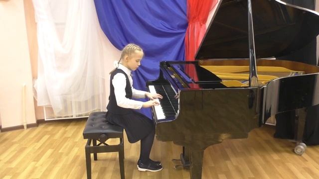 Грецова Вера. Прелюдия Б. Дварионас, Мышонок в угольной корзине Ч. Пирсон смотреть онлайн