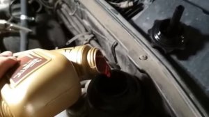 замена шлангов ГУР и жидкости.