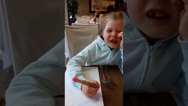 учится моргать смотреть онлайн