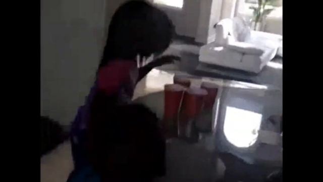 KEVIN HART "WELCOME HOME DAD" FERRARI DREAMING[1080 HD] смотреть онлайн