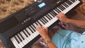 Микс ритмичных тем  одним стилем на синтезаторе).