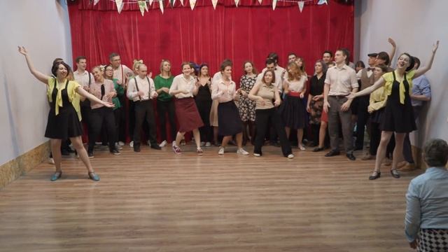MSDS Christmas Cabaret: поклон всех участников смотреть онлайн