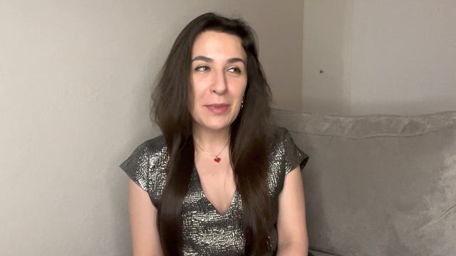 Вводное видео о том, кто такая Эльнара Мустафина смотреть онлайн