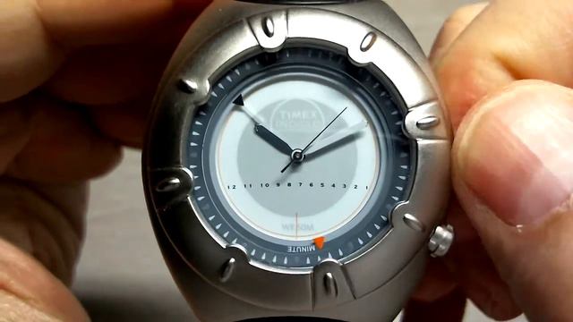 Vintage Timex easy Set Alarm Analog watch смотреть онлайн