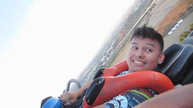 Six Flags Magic Mountain Extreme 2 Roller Coaster Ride On A Sunset смотреть онлайн