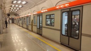 81-725.1/726.1/727.1 "Балтиец" на станции Кировский Завод