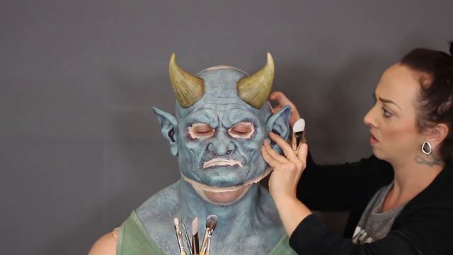 Monster Boss Makeup Transformation! смотреть онлайн