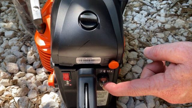 New Chain Saw first Start! How to Start Your Chainsaw. смотреть онлайн