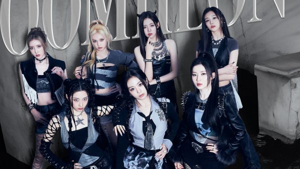 BABYMONSTER - OFFLINE FAN SIGNING EVENT BEHIND (русские субтитры).