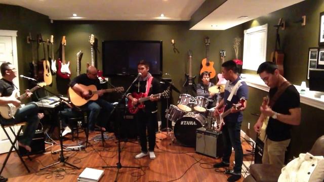 Hotel California - Noel (drum) Shaun (keyboard) Bonnie (guitar) Edwin (acoustic) Jeffrell (lead/voc смотреть онлайн