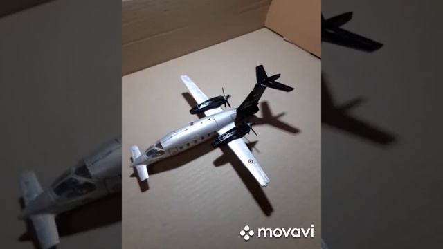 Моя коллекция. Обзор модели итальянского административного самолета Piaggio P.180 Avanti Maсштаб 1: