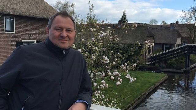 Гитхорн – самая красивая деревня Нидерландов. смотреть онлайн