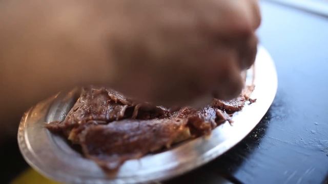 Iskender Kebab | Turkish Cuisine смотреть онлайн