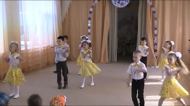 Танец "Большой хоровод" для детей старшей группы смотреть онлайн