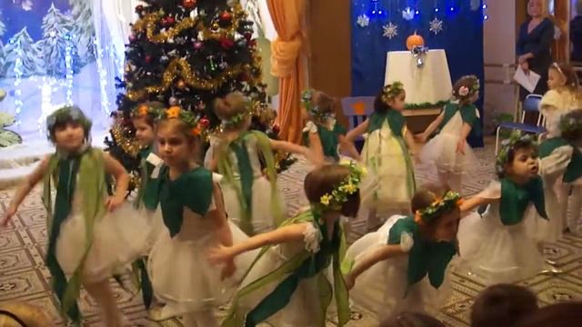 Новогодний праздник в детском саду 2010. Часть 6. смотреть онлайн