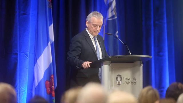 U of W president's annual state of the University address смотреть онлайн