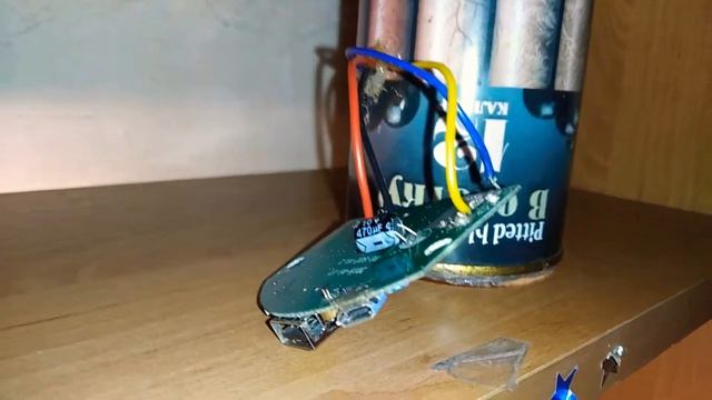 Лютое дребезжание полки от самодельной колонки! смотреть онлайн