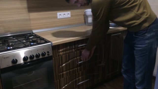Выдвижные ящики на кухне — кухни на заказ смотреть онлайн