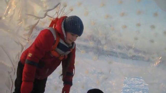 Катание на шаре Zorb в парке авиаторов смотреть онлайн