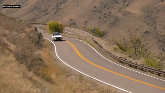 2023 Mercedes-Benz EQS SUV 580 4Matic - Style, Exterior, Interior, Driving (Diamond White Bright)