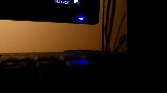 Новые техники сборки. Сладкоголосые "птицы" кормушка в моменты перелома истории Ноябрь не безопасен смотреть онлайн