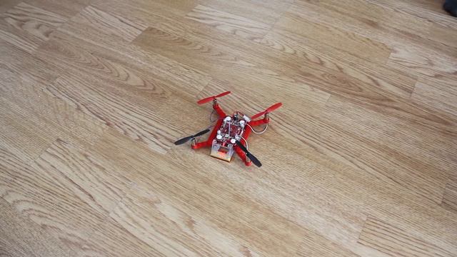 Квадрокоптер DJI MAVIC PRO из LEGO смотреть онлайн