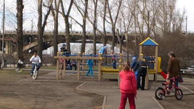 Набережная Ангары в мае Иркутск смотреть онлайн