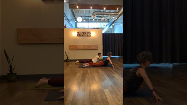 Wake up your center-30 minute Yoga class смотреть онлайн