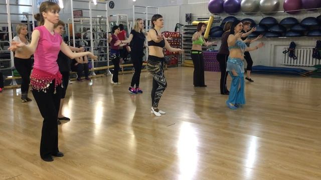 Belly Dance c Инной Браже .Фитнес-Клуб "Академия" смотреть онлайн