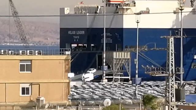С Японии машины прибыли в Эйлатский порт смотреть онлайн