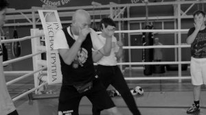 Тренер АКАДЕМИИ БОКСА Александр Белобров