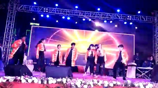 Kannada rajyotsava group dance boys and girls смотреть онлайн
