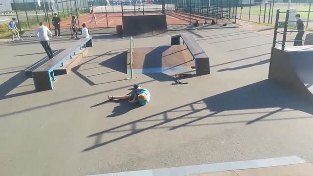 Почти в две ноги два випа смотреть онлайн