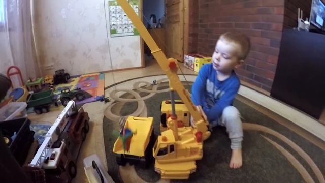 Bruder Автокран MAN М1:16 смотреть онлайн
