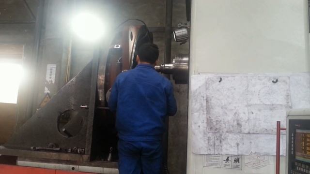 Горизонтально-расточной станок 2А622Ф4