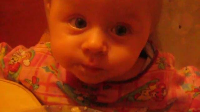 Когда дети начинают говорить. Хвалим блины) смотреть онлайн