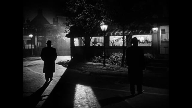 The Killers (1946) by Robert Siodmak, Clip: Al & Max arrive at Henry's Diner to kill Pete- The Swed смотреть онлайн