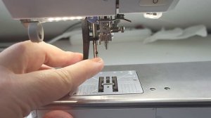 Einfädler wechseln Bernina.     Меняем нитевдеватель у Бернины.
