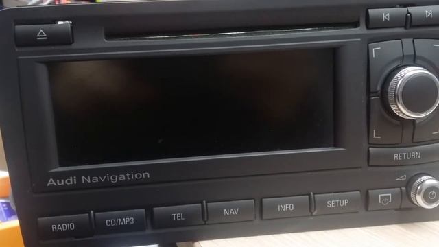 Radio Audi Navigation BNO 217 8P0035193E LCD display blinking flickering problem смотреть онлайн