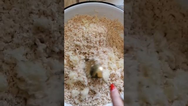 Эта закуска покорит всех Шарики куриные, супер закуска, Исчезнет с праздничного стола за секунды смотреть онлайн