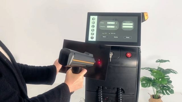 Диодный лазер Dyas808 с двумя манипулами смотреть онлайн