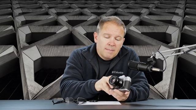 Nikon D750 vs Nikon D7200 vs Fuji X-T20 - Which One Should I Buy? смотреть онлайн